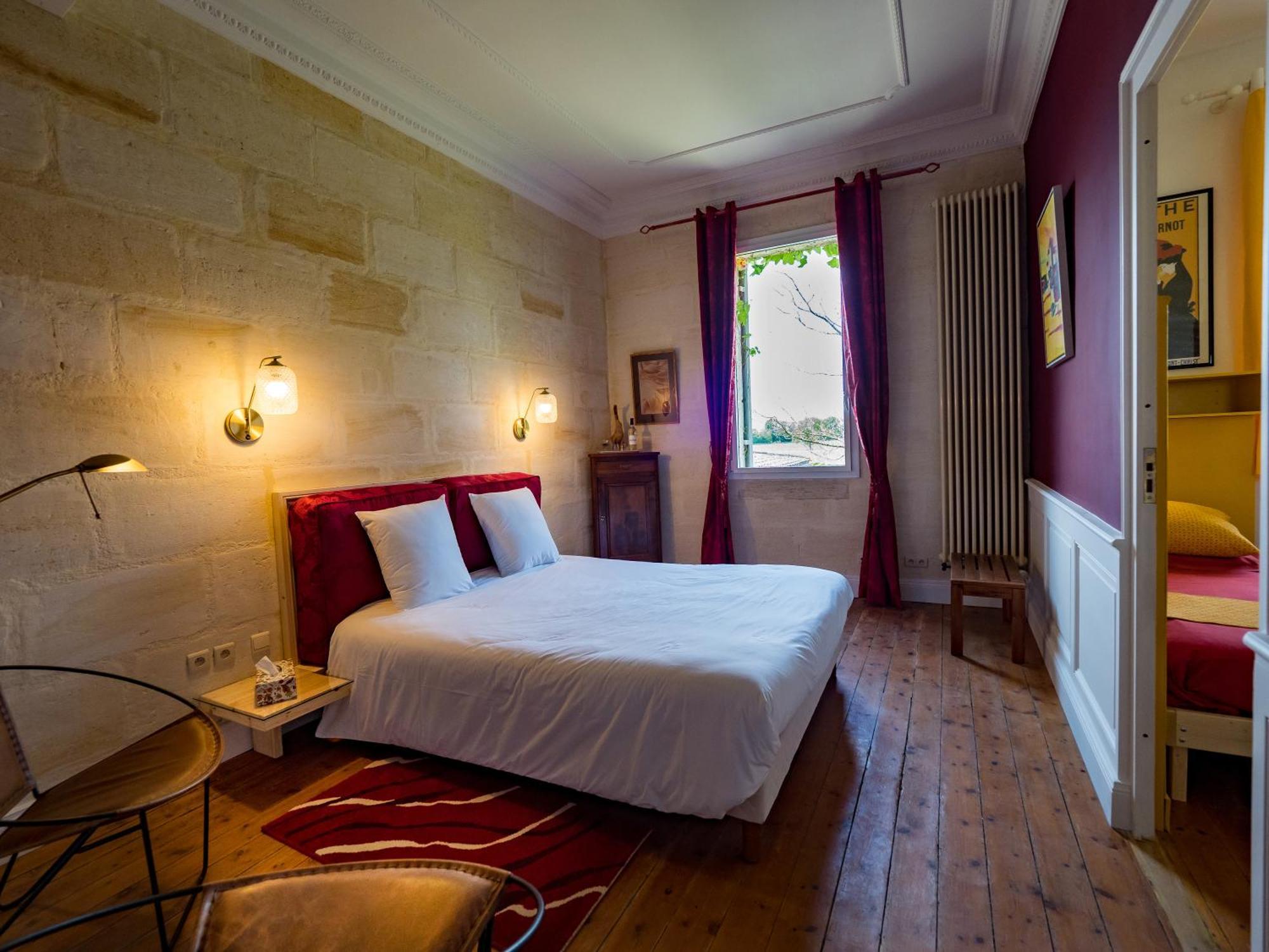 Petit Garros Hotell Fronsac  Rum bild